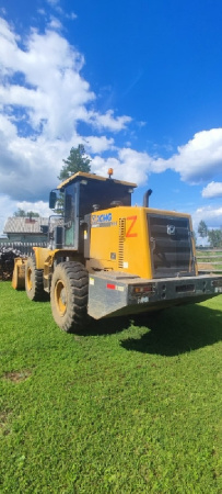XCMG LW Фронтальный погрузчик LW300FN — Б/У, 2021 г.