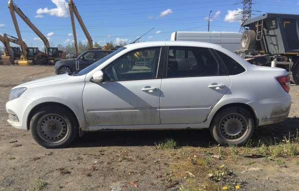 LADA GRANTA #Клуб 1.6 90hp 5MT — Б/У, 2023 г.