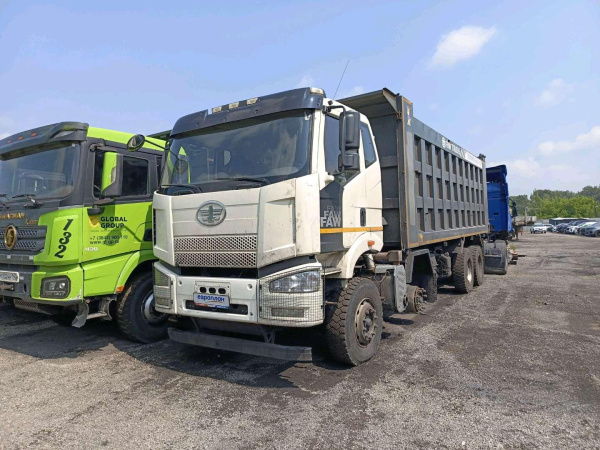 FAW (First Automotive Works) J6 CA3310P66K24T4E5 — Б/У, 2023 г. (Новокузнецк, 208570 км)
