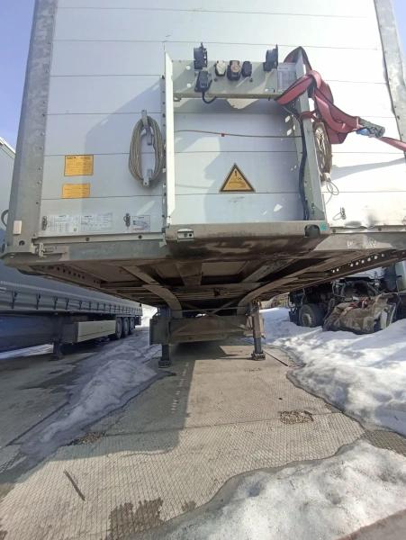 Schmitz Cargobull SCS Полуприцеп шторный SCS 24/L-13.62 EB — Б/У, 2021 г.