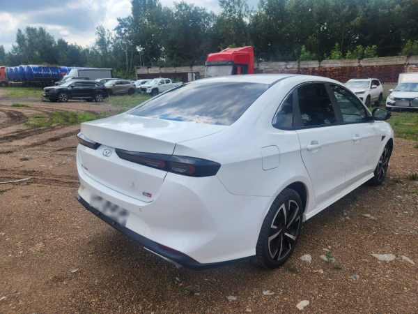Kaiyi Luxury + 1.5T CVT (I Поколение) — Б/У, 2023 г.