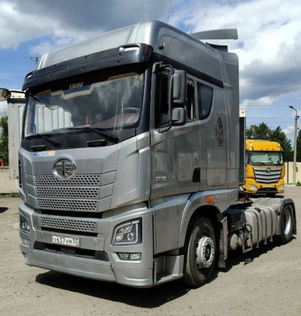 FAW JH6 4x2 Седельный тягач ORYX — Б/У, 2023 г.