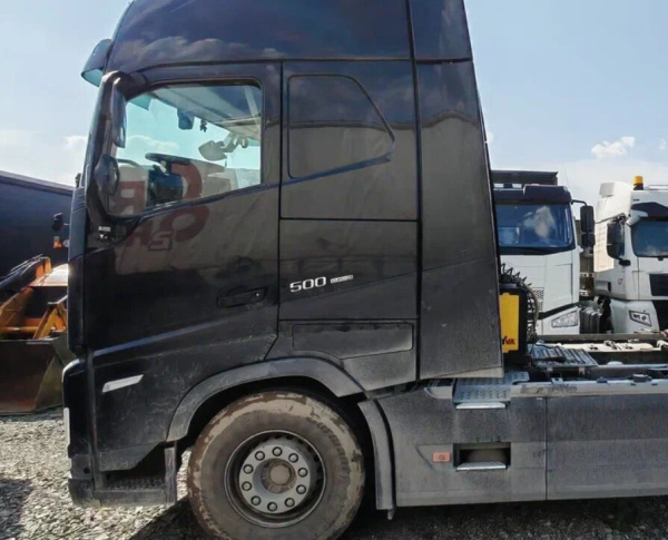 Volvo FH 4x2 Седельный тягач FH 42 T — Б/У, 2022 г.