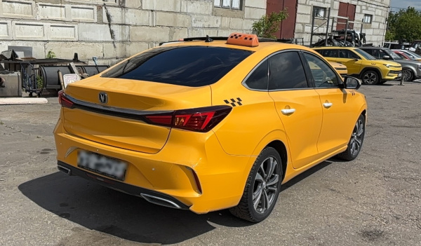 CHANGAN DLX 1.4T 7DCT (I поколение) — Б/У, 2024 г.