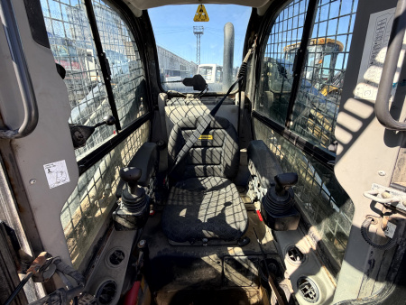 NEW HOLLAND L330 Мини погрузчик — Б/У, 2022 г.