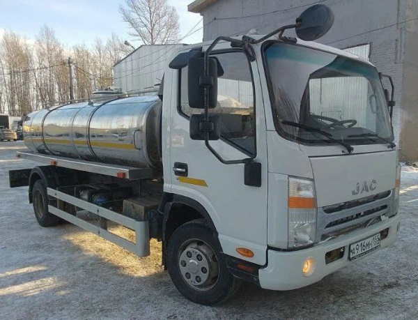 РусТрак 5389 на шасси JAC N90 Автоцистерна нефтепромысловая 53891G — Б/У, 2022 г.