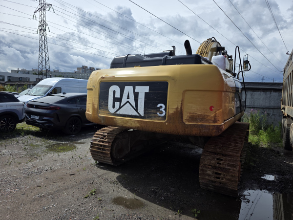 CATERPILLAR 330 Экскаватор — Б/У, 2018 г.