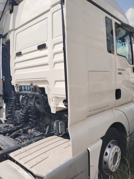 MAN TGX 4x2 Седельный тягач 18.480 4x2 BLS — Б/У, 2014 г.