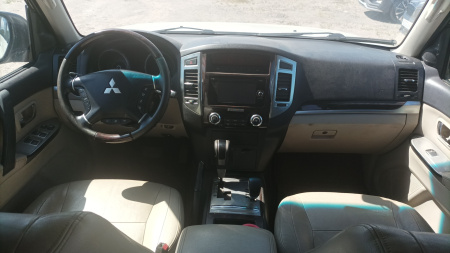 MITSUBISHI Ultimate 3.8 5AT — Б/У, 2020 г.