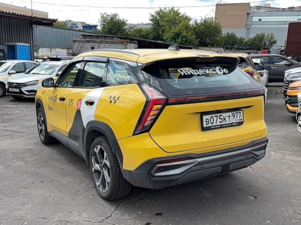 GEELY Flagship 2.0T 8AT 4WD — Б/У, 2024 г.