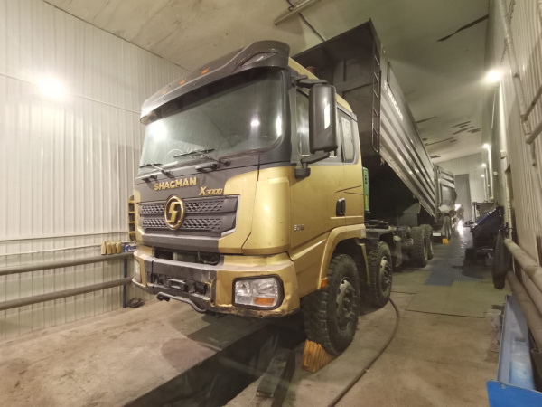 Shacman (Shaanxi) SX33186T366 8х4 Самосвал — Б/У, 2021 г.