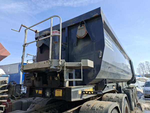 Grunwald 9453 Полуприцеп самосвальный 9453-0000011-60 — Б/У, 2023 г.