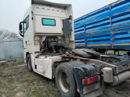 Foton AUMAN 4x2 Седельный тягач BJ4189SLFKA — Б/У, 2022 г.
