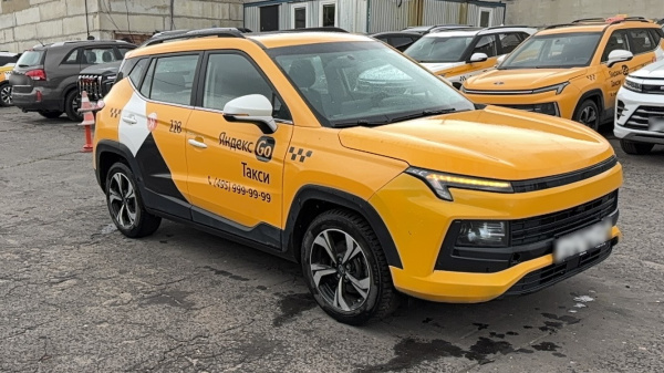 МОСКВИЧ Стандарт 1.5Т CVT — Б/У, 2023 г.