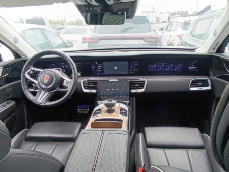 HONGQI Deluxe AT 4x4 — Б/У, 2021 г.