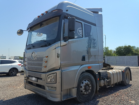 FAW JH6 4x2 Седельный тягач — Б/У, 2023 г.