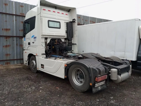 Foton AUMAN 4x2 Седельный тягач BJ4189SLFKA — Б/У, 2023 г.