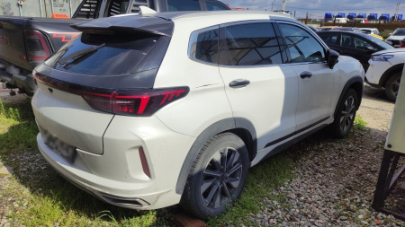 EXEED Luxury 1.5T CVT 2WD — Б/У, 2023 г.