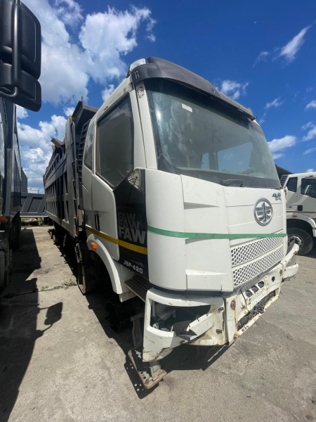 FAW CA 3310 8x4 Самосвал — Б/У, 2023 г.