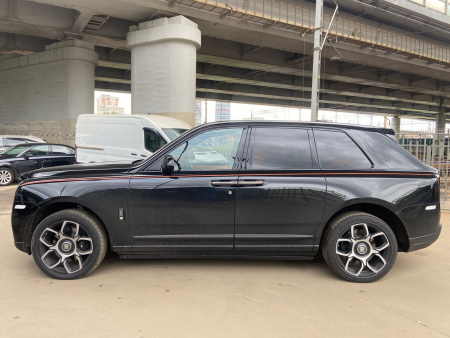 Rolls-Royce Cullinan Cullinan Black Badge — Б/У, 2022 г.