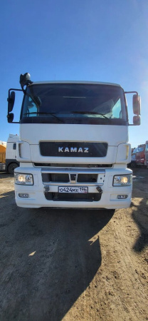 КамАЗ 65806 6x4 Седельный тягач с КМУ 65806-0002-68 — Б/У, 2022 г.