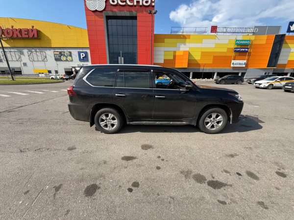 Lexus LX450D Executive 1 — Б/У, 2017 г.
