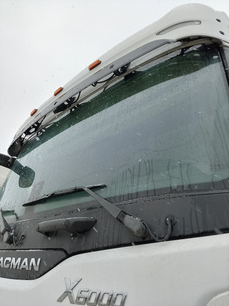 Shacman (Shaanxi) SX 4x2 Седельный тягач SX4188YY381 — Б/У, 2023 г.