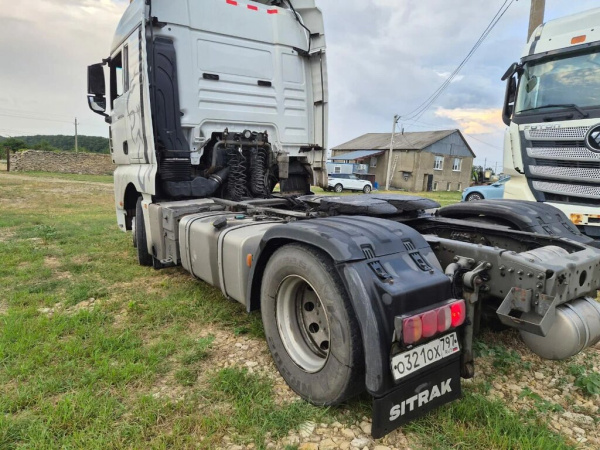SITRAK C7H 4x2 Седельный тягач ZZ4186V361HE — Б/У, 2023 г.