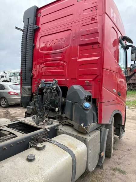 Volvo FH 4x2 Седельный тягач FH-TRUCK — Б/У, 2016 г.