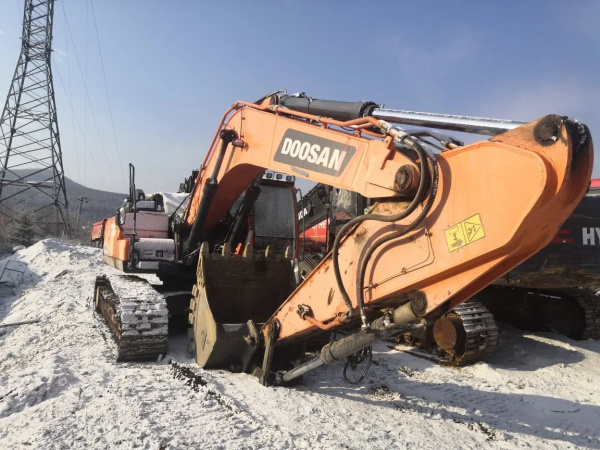 Doosan DX 300 Экскаватор DX300LCA-7M — Б/У, 2023 г.