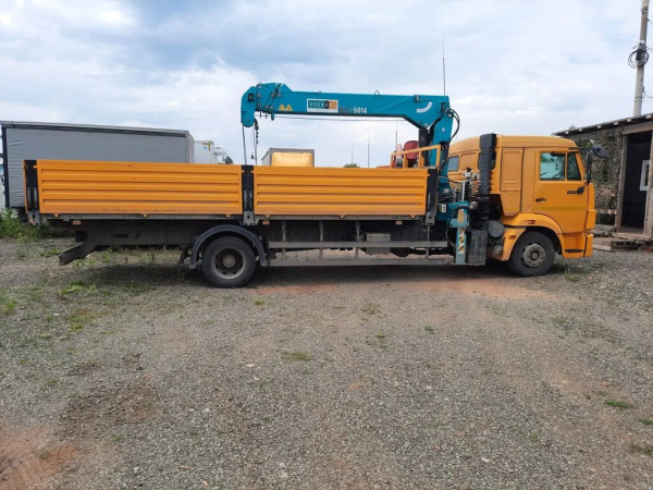 КамАЗ 4308 4x2 Бортовой с КМУ 338201 — Б/У, 2023 г.