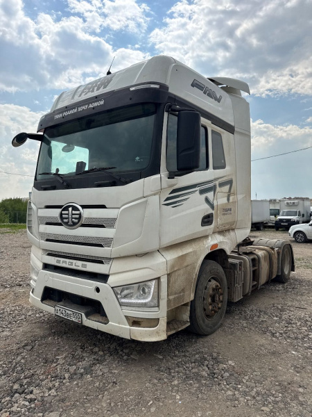 FAW J7 4x2 Седельный тягач CA4180P77K25E5 — Б/У, 2023 г.
