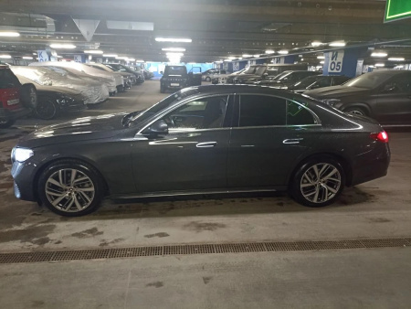 Mercedes-Benz E-CLASS — Б/У, 2025 г.