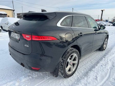 Jaguar F-PACE 2.0 Pure AWD — Б/У, 2018 г.