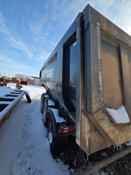 Grunwald 9453 Полуприцеп самосвальный 9453-0000010-50 — Б/У, 2021 г.