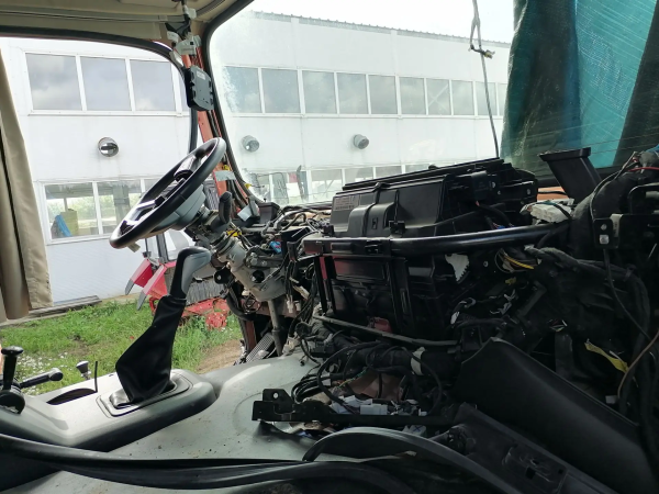 Shacman (Shaanxi) SX 6x4 Самосвал SX32586V384 — Б/У, 2023 г.
