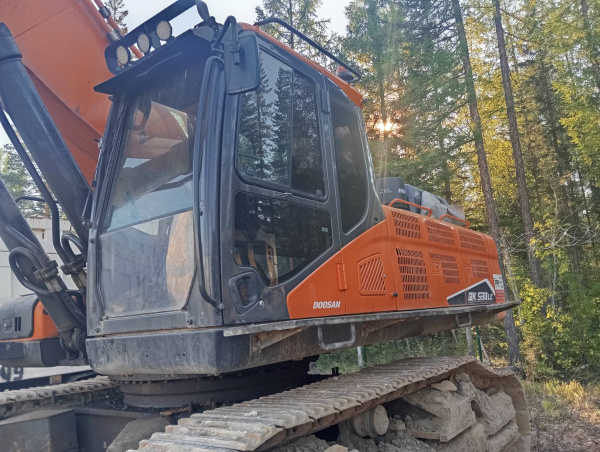 Doosan DX530 Экскаватор DX530LC-7M — Б/У, 2022 г.