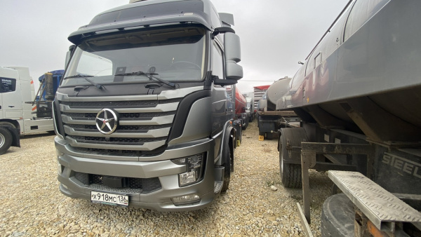 DAYUN CGC4180 4x2 Седельный тягач (Дизельный двигатель) — Б/У, 2023 г.