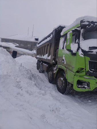 Shacman (Shaanxi) SX 8x4 Самосвал SX331863366 — Б/У, 2024 г.