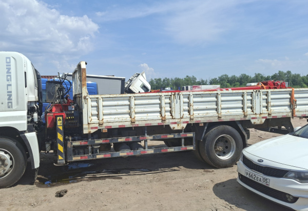 Isuzu Giga 4x2 Бортовой с КМУ — Б/У, 2024 г.