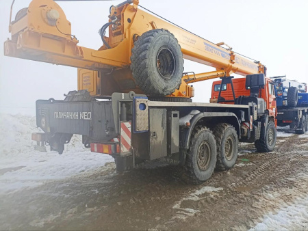 Галичский автокрановый завод (ГАКЗ) КС-55713 на шасси КамАЗ 43118 6x6 Автокран КС-55713-5В-1 — Б/У, 2022 г.