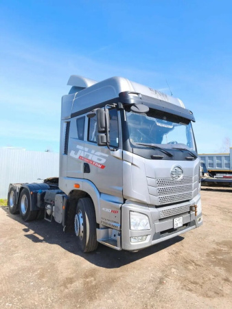 FAW JH6 6x4 Седельный тягач CA4250P25K15T1E5A80 — Б/У, 2023 г.