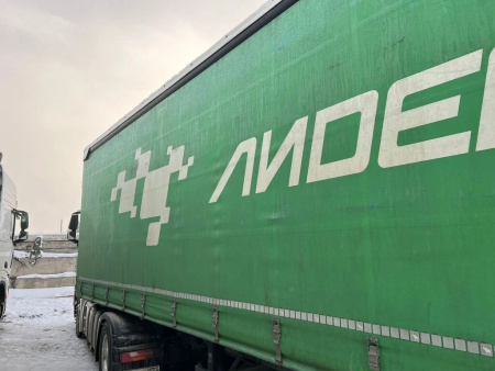 Schmitz Cargobull 9084 Полуприцеп шторный — Б/У, 2017 г.