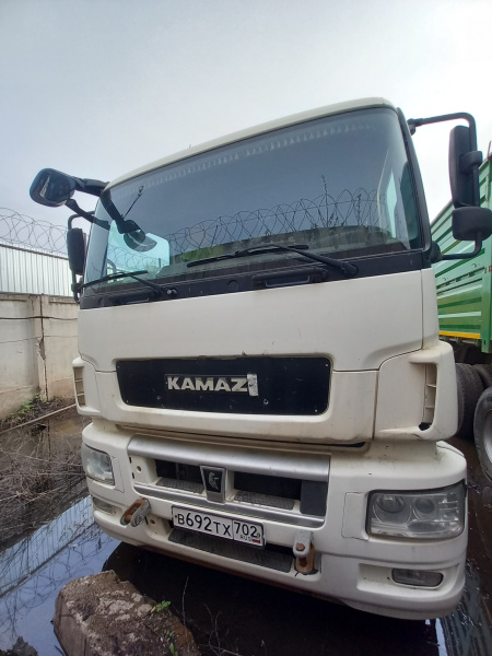 КамАЗ 65206 6x4 Седельный тягач 65206-T5 — Б/У, 2017 г.