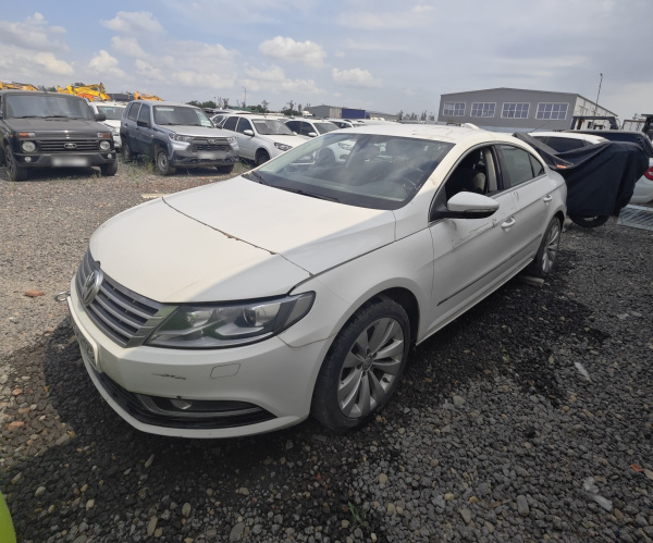 VOLKSWAGEN Passat СС — Б/У, 2013 г.