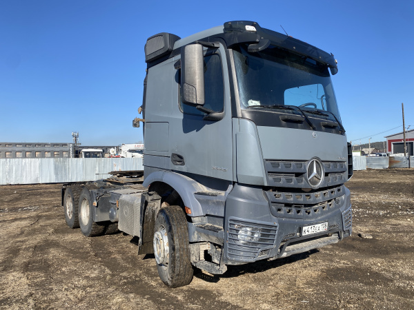 Mercedes-Benz AROCS 6x4 Седельный тягач 3348S AT — Б/У, 2019 г.