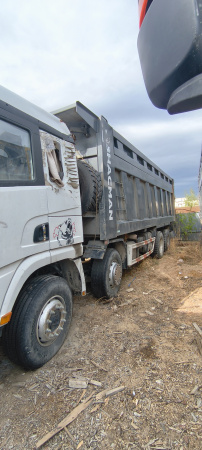 Shacman (Shaanxi) SX 8x4 Самосвал SX33186V366 — Б/У, 2024 г.