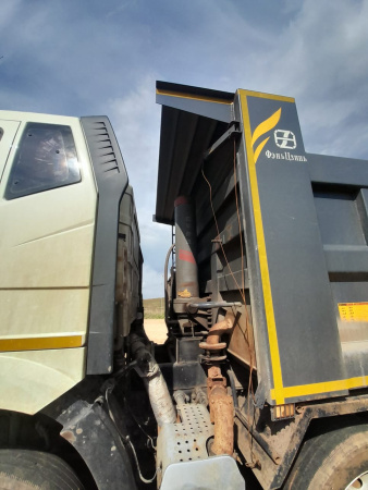 FAW J6 8x4 Самосвал СА3310Р66K24T4E5 — Б/У, 2022 г.
