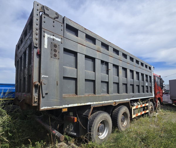 Shacman (Shaanxi) SX331863366 Самосвал 8х4 — Б/У, 2021 г.