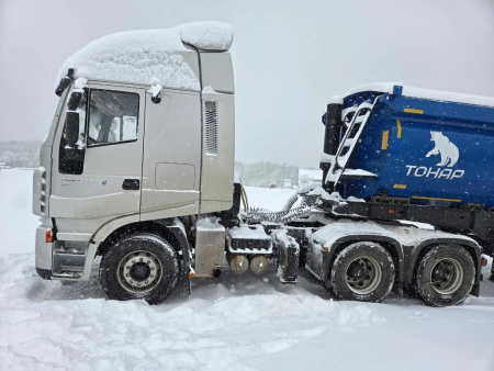 HONGYAN CQ 6x4 Седельный тягач CQ4256HTVG334 — Б/У, 2022 г.
